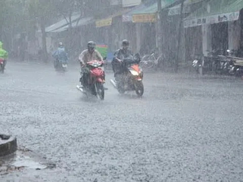 Chiều mai (15/9), siêu bão Mangkhut sẽ đi vào biển Đông, đầu tuần tới miền Bắc mưa to